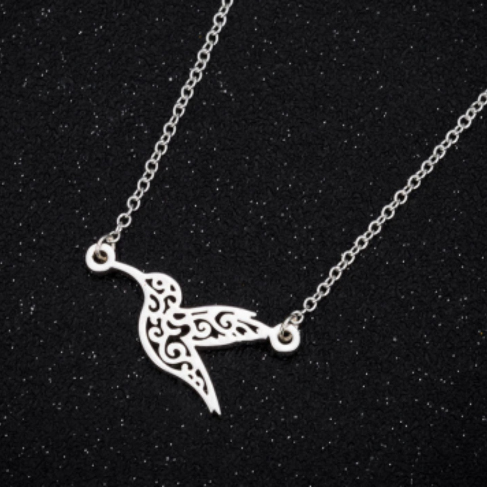 🍒 LAST ONE 😱 Hummingbird Origami Necklace - Picture 2 of 5